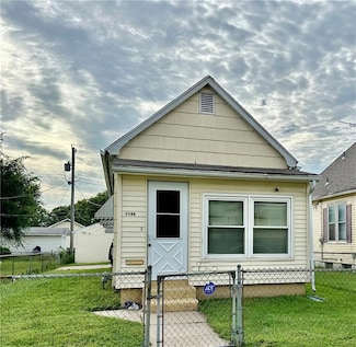 6306 Washington St, Saint Joseph, MO 64504