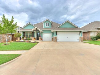 9229 NW 90th St, Yukon, OK 73099