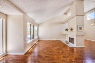 28 Navarre Unit 131, Irvine, CA 92612