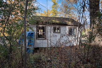 12340 Canter Dr NE, Belding, MI 48809