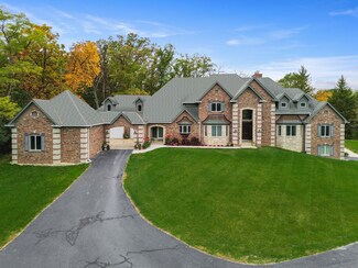 4422 W 133rd Ave, Crown Point, IN 46307