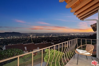 1703 Camino de Villas, Burbank, CA 91501
