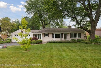 6016 Harkson Dr, East Lansing, MI 48823