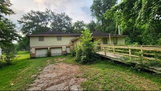21015 Britt Oaks Dr, Alvin, TX 77511