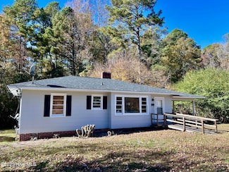 217 Confederate Ave, Rockingham, NC 28379