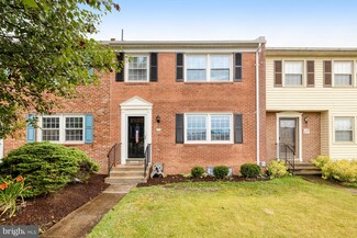 131 Davis Ave SW, Leesburg, VA 20175