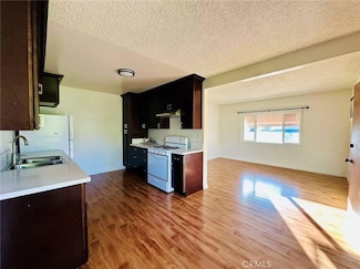 933 N Alameda Ave Unit 6, Azusa, CA 91702