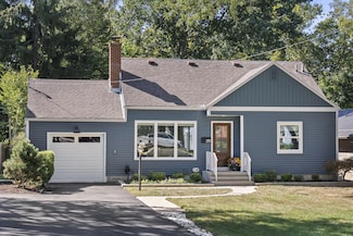 253 Fenway Rd, Columbus, OH 43214