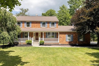 220 Independence Dr, Orchard Park, NY 14127