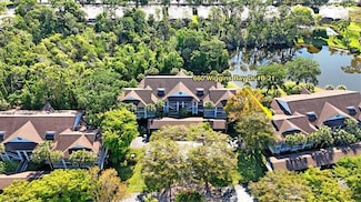 660 Wiggins Bay Dr Unit 21, Naples, FL 34110