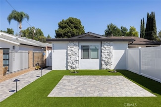 13355 Erwin St, Los Angeles, CA 91401