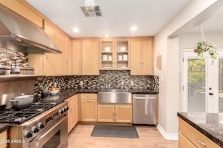 2246 E Glenrosa Ave, Phoenix, AZ 85016