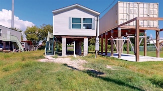 435 16th St, San Leon, TX 77539