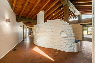 1104 El Alhambra Cir NW, Los Ranchos, NM 87107
