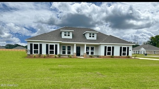 115 Firefly Dr, Lucedale, MS 39452