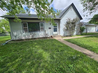 1325 N Grimes St, McPherson, KS 67460