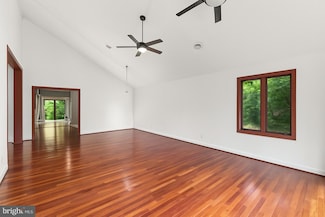 7512 Far Hills Dr, Towson, MD 21286