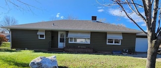 1650 4th Ave, Windom, MN 56101