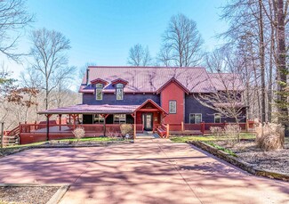 5736 N Pathways Dr, Unionville, IN 47468