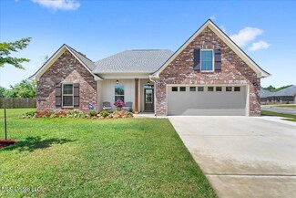 6791 Rolling Green Dr, Pass Christian, MS 39571