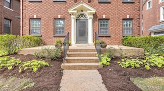 9 Aberdeen Place, Saint Louis, MO 63105