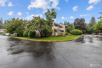 14200 NE 171st St Unit F208, Woodinville, WA 98072