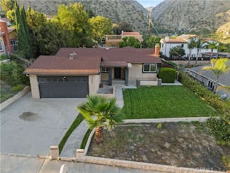 13852 Tucker Ave, Sylmar, CA 91342