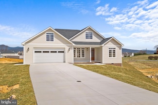 135 Radnor Ct, Harrisonburg, VA 22801