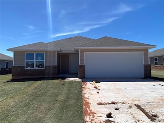 929 S Buffalo Ln, Mustang, OK 73064