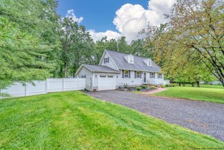 14 Elizabeth Dr, Tivoli, NY 12583