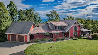 2386 Lower Rinehart Rd, Dandridge, TN 37725
