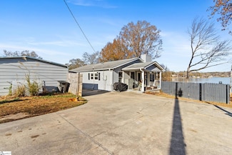 186 Relax St, Waterloo, SC 29384