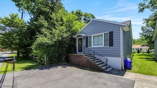 15 Grandview Ave Unit 17, Oakland, NJ 07436