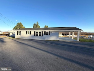 3032 Dry Run Rd, Martinsburg, WV 25403