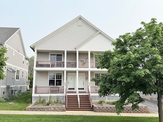 896 Stonehaven Dr, Sun Prairie, WI 53590