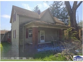 3987 E Park, Terre Haute, FL 47805