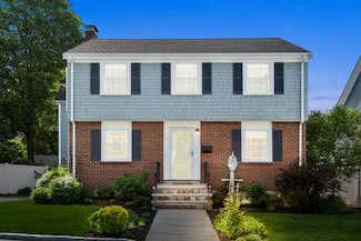15 Janet Rd, Arlington, MA 02474