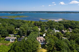 72 Converse Rd, Marion, MA 02738