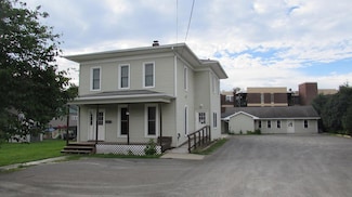 44 W Elmira St, Mansfield, PA 16933