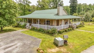731 Barren Springs Rd, Hollow Rock, TN 38342