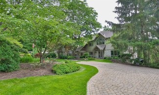 5075 Shepherd Creek Rd, Cincinnati, OH 45223