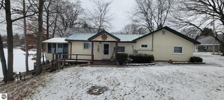 1151 N Crooked Lake Dr, Lake, MI 48632