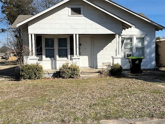 1104 E 8th St, Ada, OK 74820