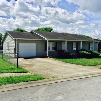 320 Easton Cir, Bowling Green, KY 42101