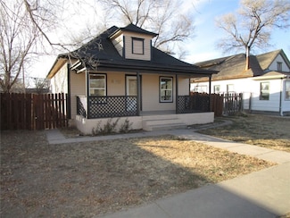 903 N 12th St, Garden City, KS 67846