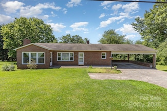 416 Pete Brittain Rd, Morganton, NC 28655