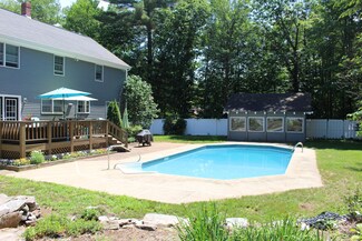 20 Nova St, Dixfield, ME 04224