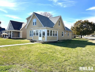 1249 N 5th St, Chillicothe, IL 61523