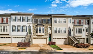 2080 Capstone Cir, Herndon, VA 20170