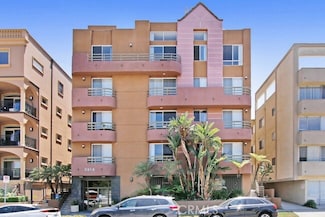 8614 Burton Way Unit 204, Los Angeles, CA 90048